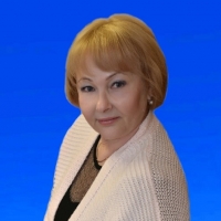 Нина Ежова